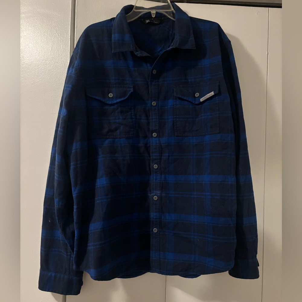 LIKE NEW! Men’s blue and black Vortex flannel
